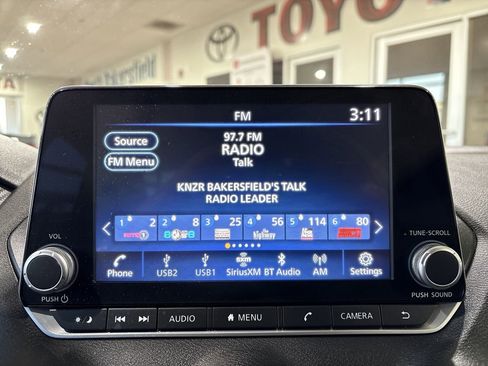 Used 2022 Nissan Sentra SV image 16