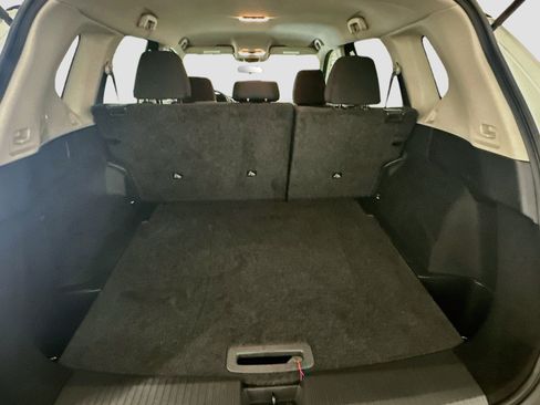 Used 2023 Nissan Rogue S AWD/4WD image 29