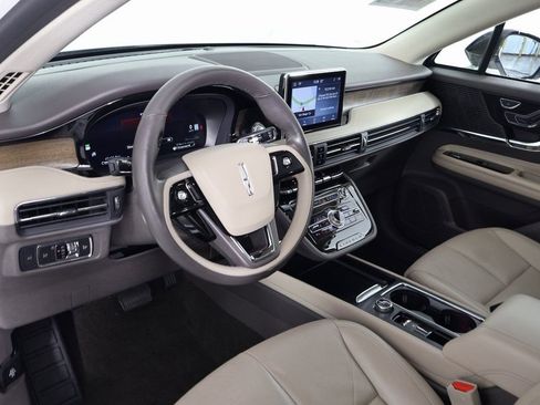 Used 2022 Lincoln Corsair Reserve w/ Equipment Group 201A image 7