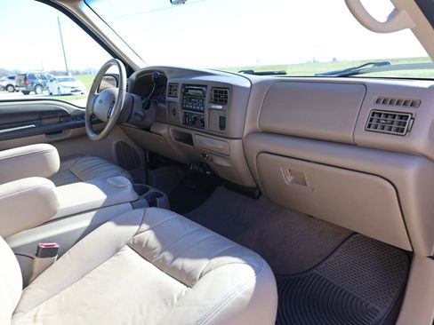 Used 2000 Ford Excursion XLT image 41