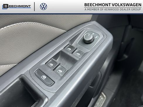 Used 2021 Volkswagen Atlas Cross Sport SEL R-Line image 20