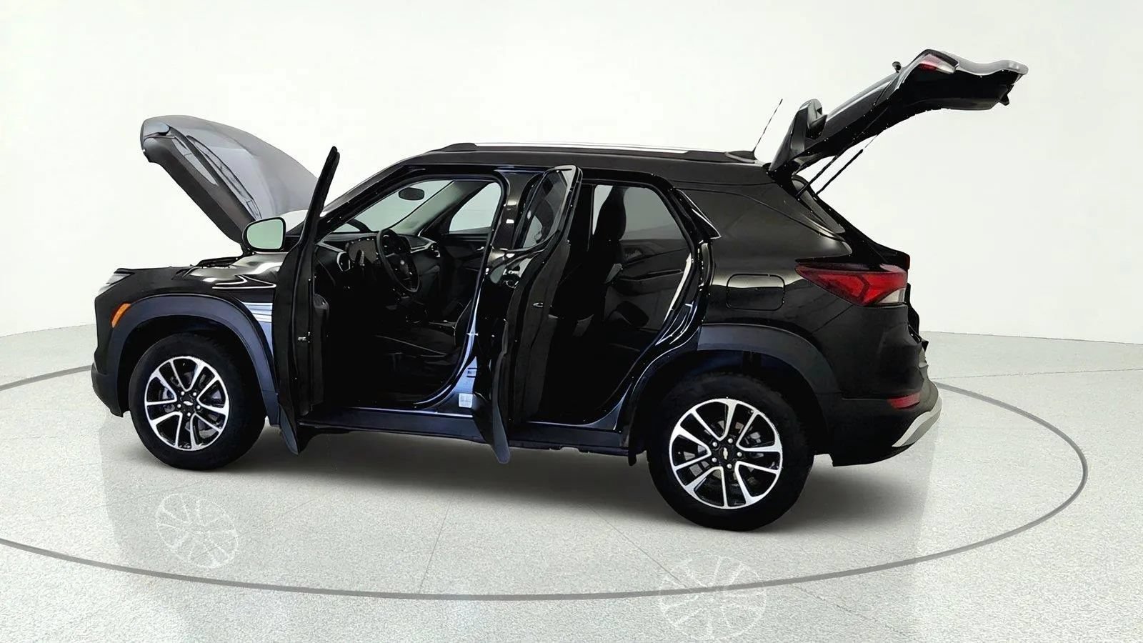 Used 2025 Chevrolet TrailBlazer LT AWD/4WD image 10