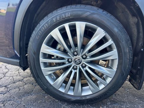 Used 2022 Toyota Highlander Platinum AWD/4WD image 47