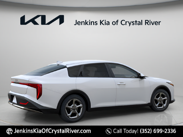 New 2026 Kia K4 FWD image 4