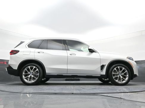 New 2026 BMW X5 xDrive40i AWD/4WD image 30
