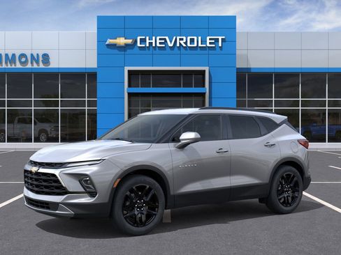 New 2025 Chevrolet Blazer LT w/ Convenience Package image 2