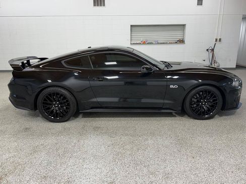 Used 2020 Ford Mustang GT Premium w/ GT Performance Package RWD image 5