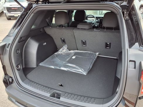 New 2026 GMC Terrain Elevation w/ Technology Package II FWD image 19