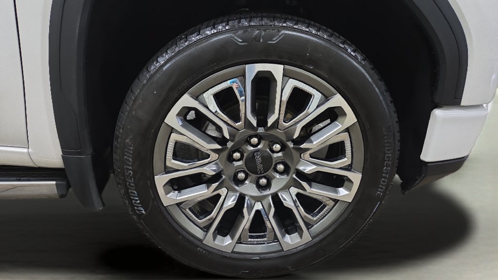 Used 2023 GMC Sierra 1500 Denali Ultimate AWD/4WD image 41