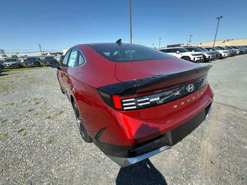 New 2026 Hyundai Sonata SEL FWD image 6