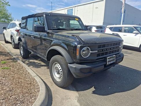 Used 2022 Ford Bronco 4-Door AWD/4WD image 5