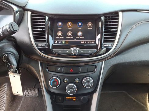 Used 2020 Chevrolet Trax LS FWD image 9