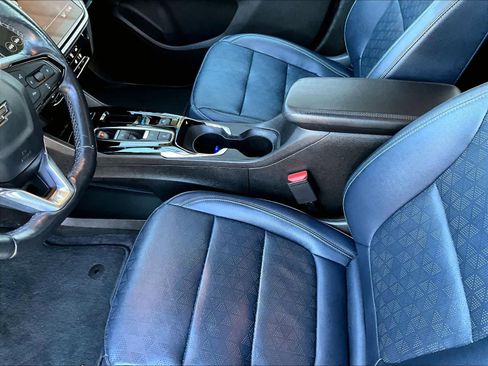 Certified 2023 Chevrolet Bolt EUV LT w/ Convenience Package image 20