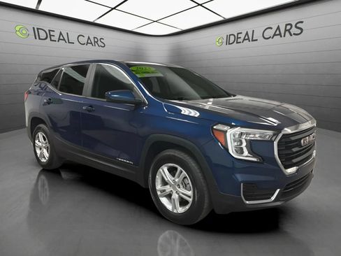 Used 2023 GMC Terrain SLE w/ LPO, Floor Liner Package AWD/4WD image 3