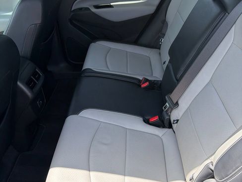 Used 2022 Chevrolet Equinox LT FWD image 27