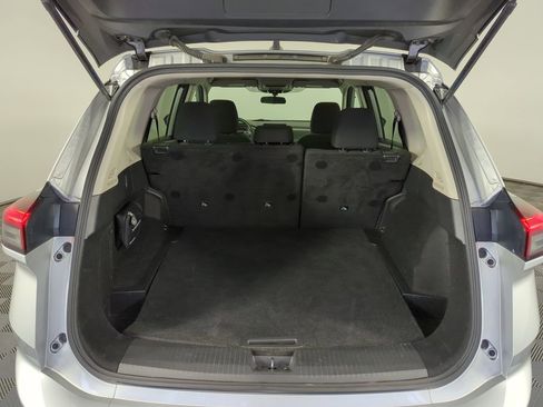 Used 2024 Nissan Rogue S AWD/4WD image 29