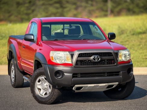 Used 2011 Toyota Tacoma 4x4 Regular Cab image 6
