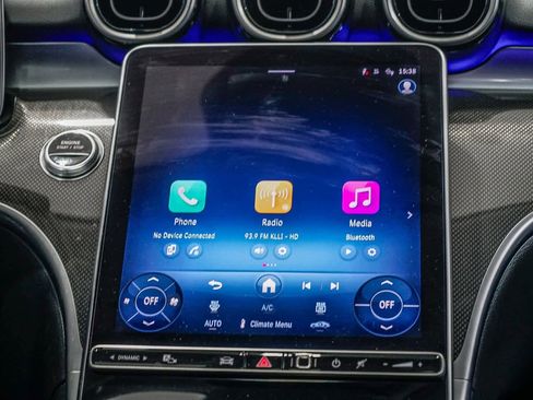 Used 2025 Mercedes-Benz C 300 Sedan image 14