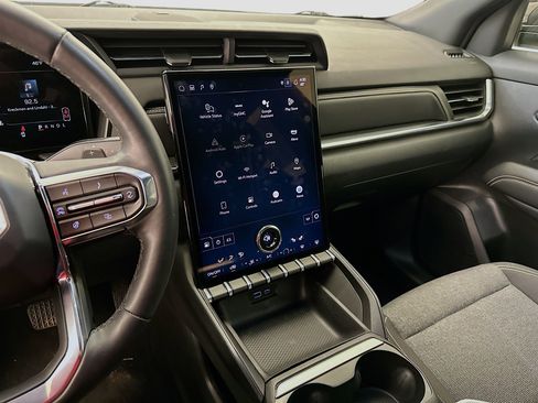 Used 2025 GMC Terrain Elevation image 26