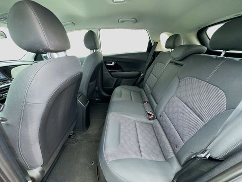 Used 2022 Kia Niro LXS image 15