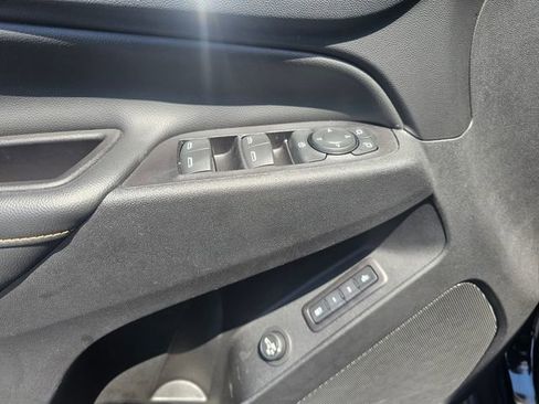 Used 2020 Chevrolet Equinox Premier FWD image 27
