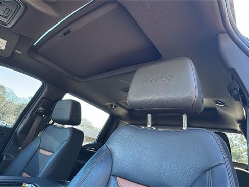 Used 2022 GMC Sierra 1500 AT4 w/ Technology Package image 31