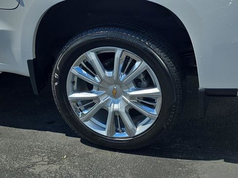 Certified 2024 Chevrolet Silverado 1500 High Country image 11