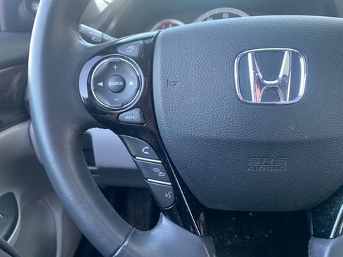 Used 2016 Honda Accord EX-L image 9