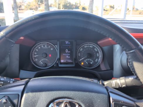 Certified 2019 Toyota Tacoma TRD Sport image 21