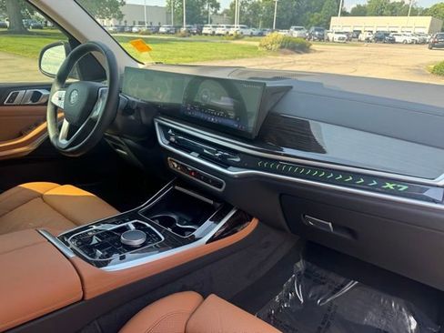 Certified 2024 BMW X7 xDrive40i w/ Climate Comfort Package image 26