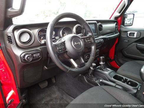 Used 2019 Jeep Wrangler Unlimited Sport S AWD/4WD image 12