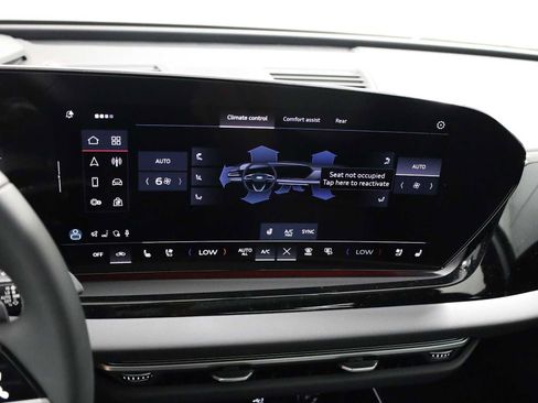 New 2026 Audi A6 Premium Plus AWD/4WD image 30