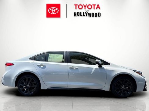 New 2026 Toyota Corolla SE FWD image 3