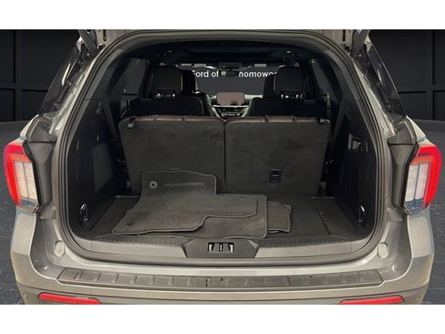 Used 2025 Ford Explorer Platinum w/ LUX Leather Package AWD/4WD image 28
