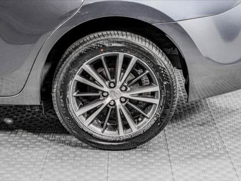Used 2017 Toyota Corolla LE w/ LE Premium Package w/Moonroof FWD image 37