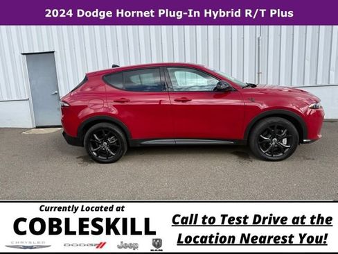 Used 2024 Dodge Hornet R/T Plus w/ R/T Blacktop Package AWD/4WD image 4