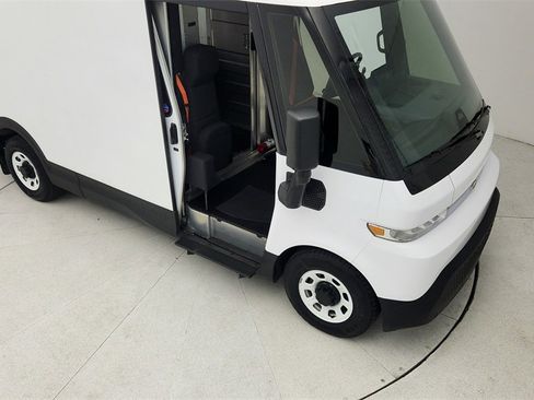 Certified 2025 Chevrolet Brightdrop 400 w/ Battery Pack, Max Range image 40