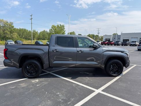 Used 2026 Toyota Tundra SR5 w/ SR5 Premium Package AWD/4WD image 7