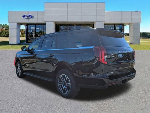 New 2025 Ford Expedition Max Active image 6