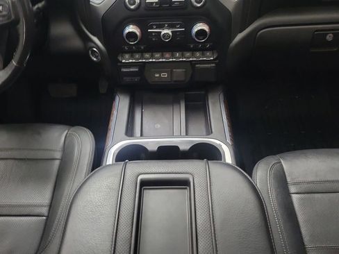 Used 2021 GMC Sierra 3500 Denali w/ Denali Ultimate Package image 20
