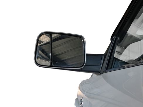 Used 2022 RAM 3500 Laramie w/ Chrome Appearance Group image 40