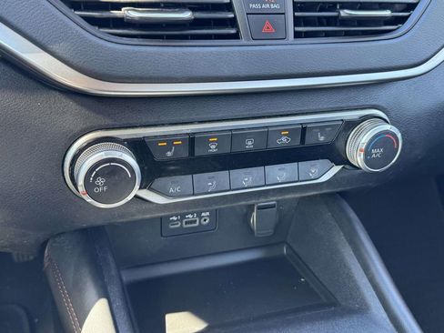 Certified 2021 Nissan Altima 2.5 SR w/ SR Premium Package image 26