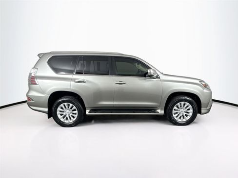 Used 2023 Lexus GX 460 Premium image 5