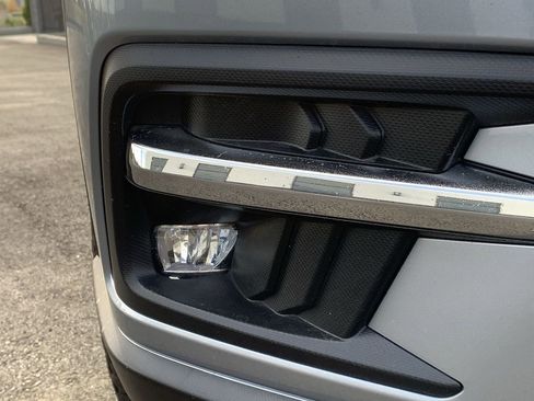 Used 2022 Subaru Ascent Touring image 10