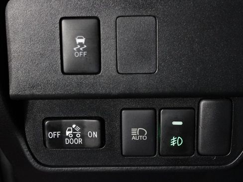 Used 2022 Toyota Tacoma SR w/ SR Convenience Package RWD image 23