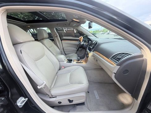 Used 2012 Chrysler 300 Limited w/ Luxury Group RWD image 30