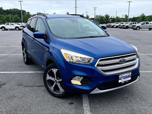 Used 2018 Ford Escape SEL w/ Ford Safe & Smart Package AWD/4WD image 8