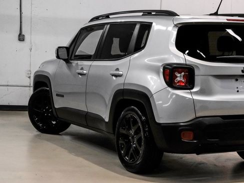 Used 2017 Jeep Renegade Altitude image 13