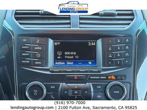 Used 2017 Ford Explorer XLT FWD image 13