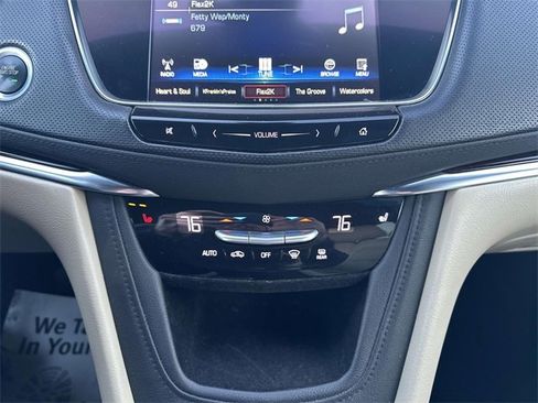 Used 2017 Cadillac XT5 Luxury w/ Driver Awareness Package image 43